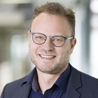 Dr. Karsten Feil