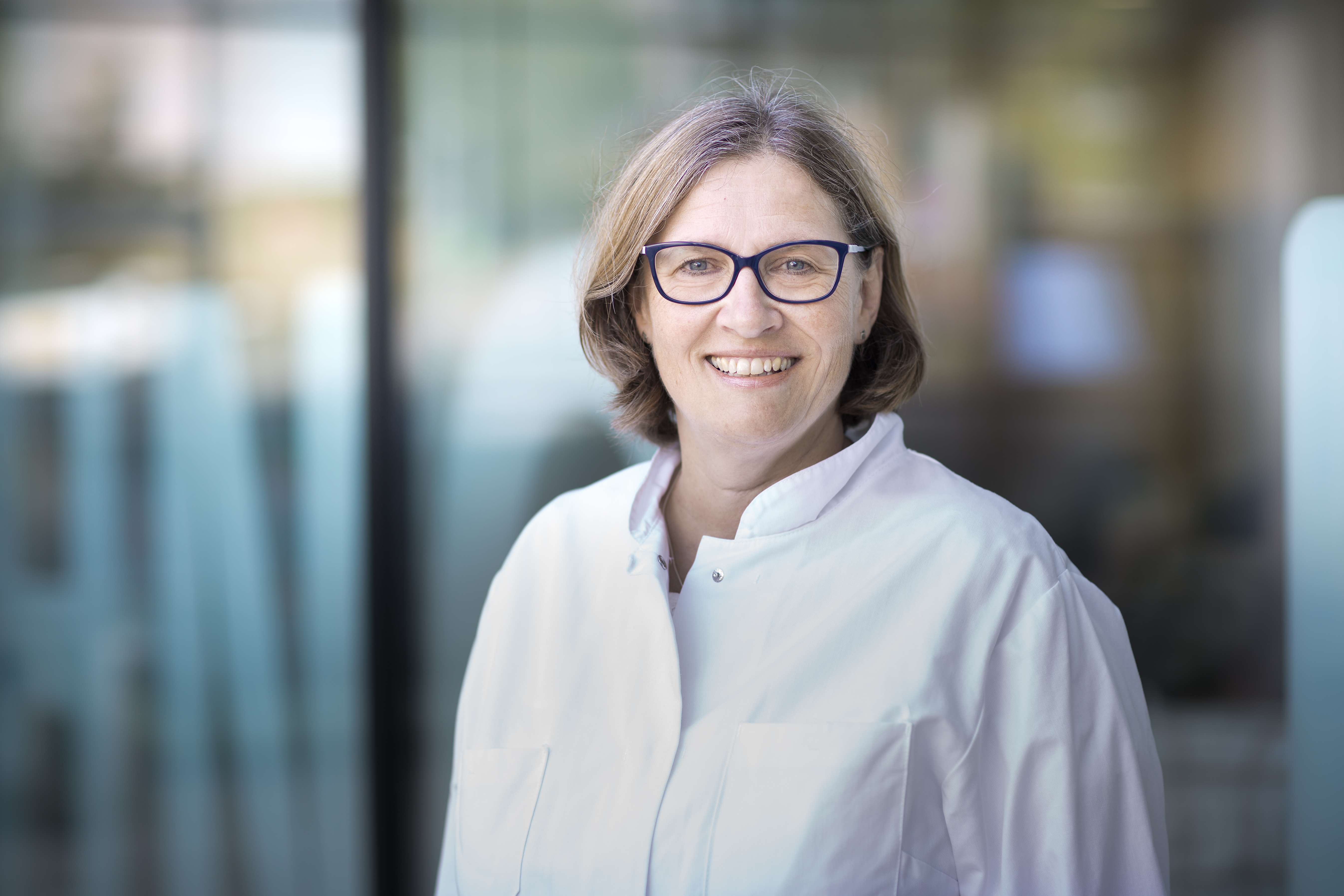 Dr. Anne Zürn