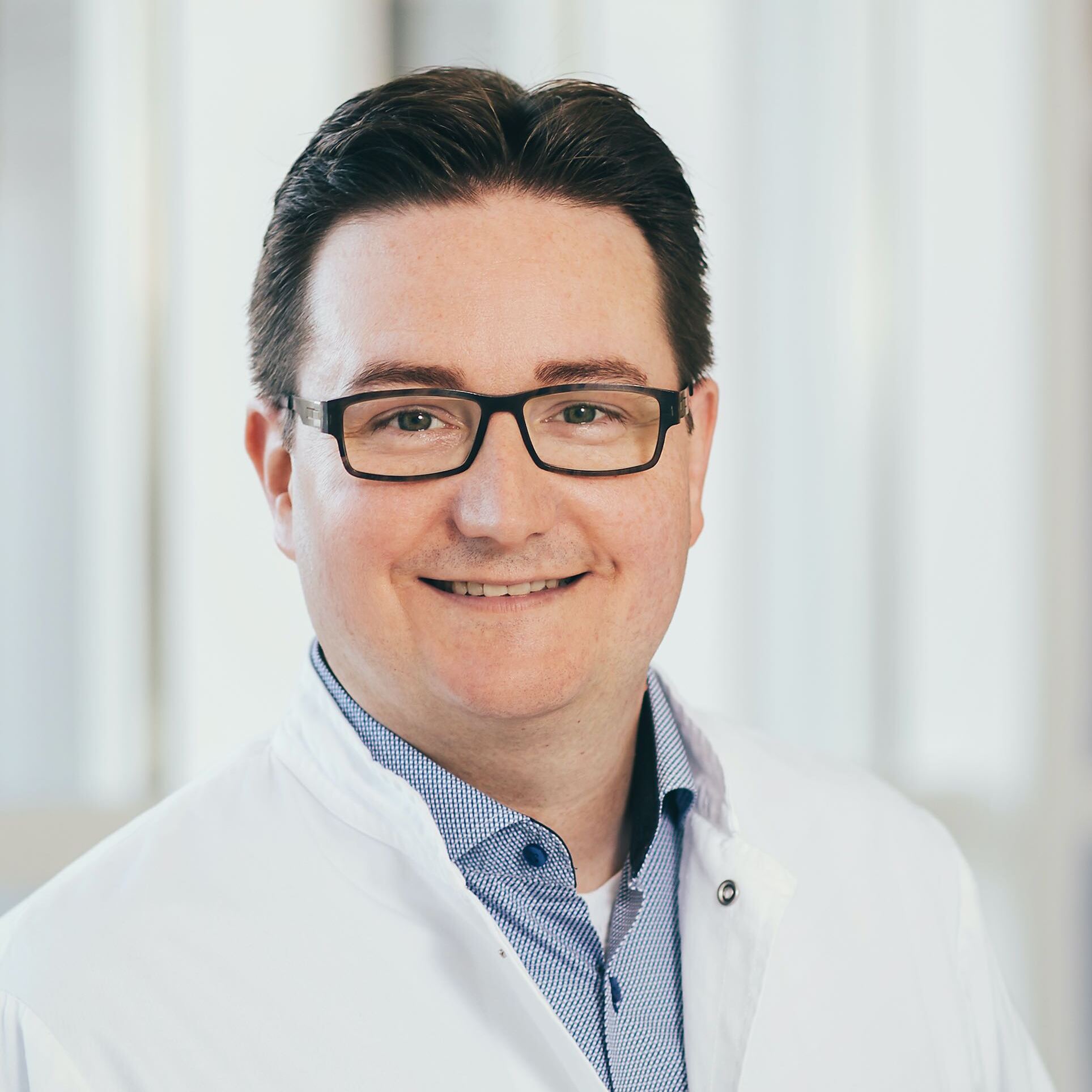 Dr. Tobias Lindig