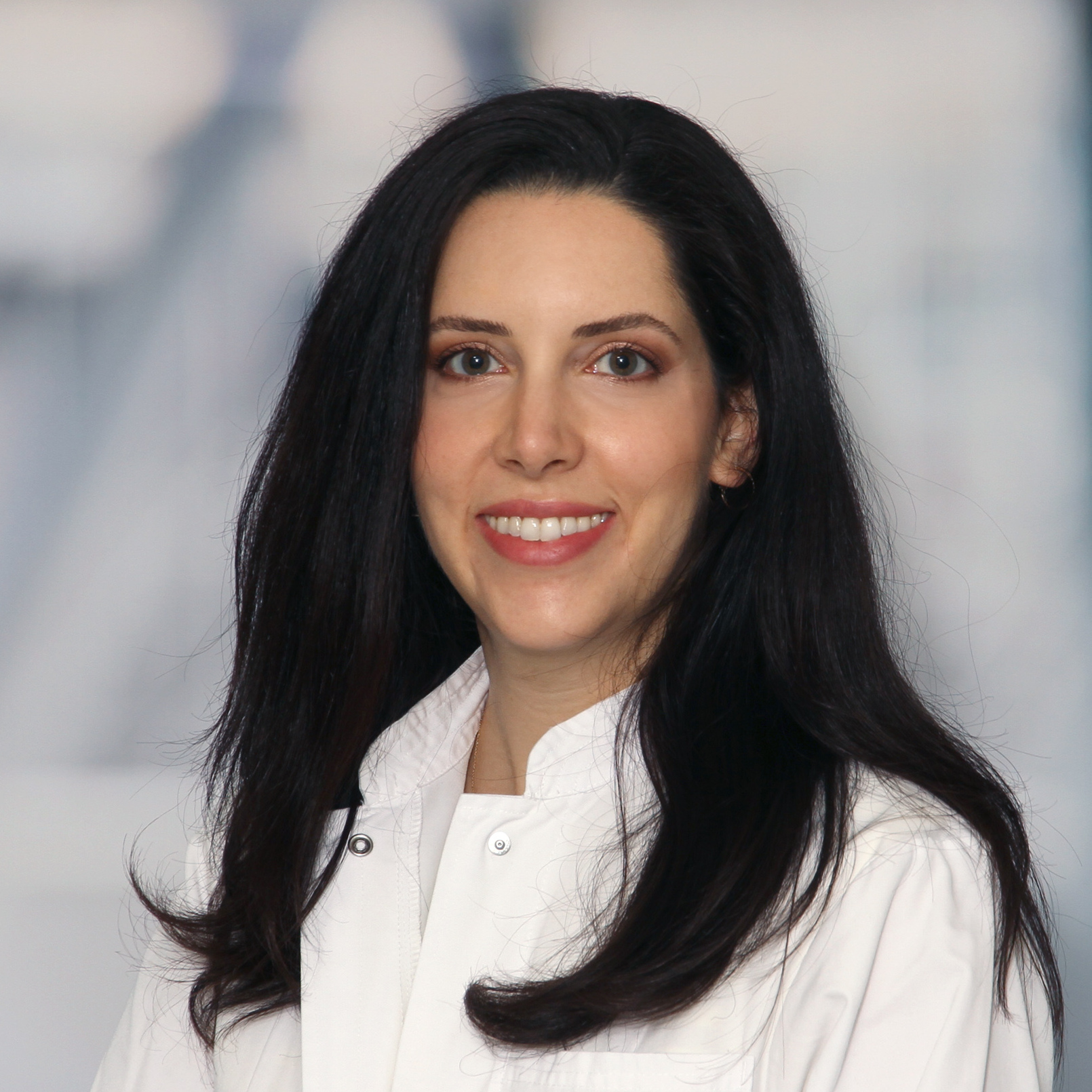 Dr. med. Idil Cebi
