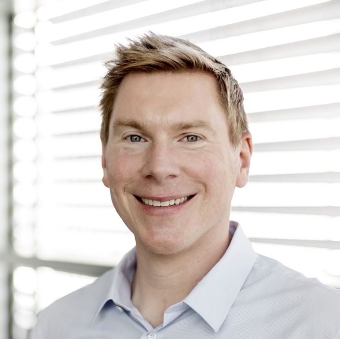 Prof. Dr. Manfred Hallschmid
