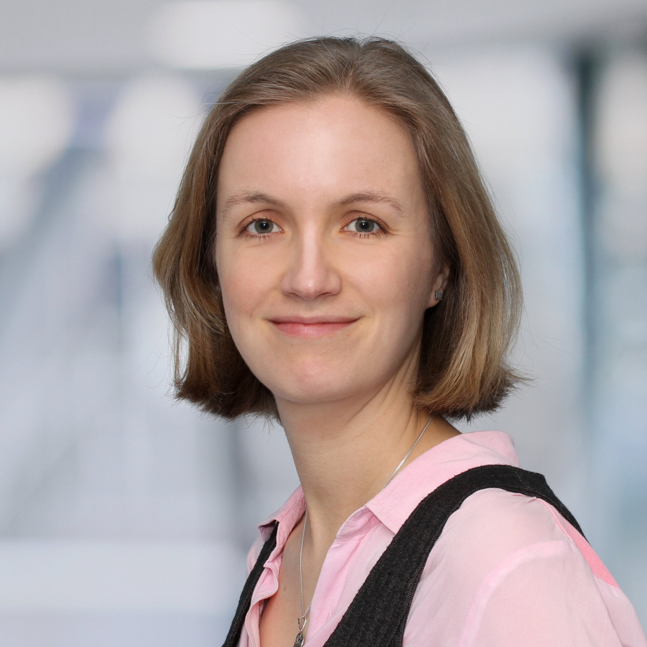 Dr. Carolin Thurner