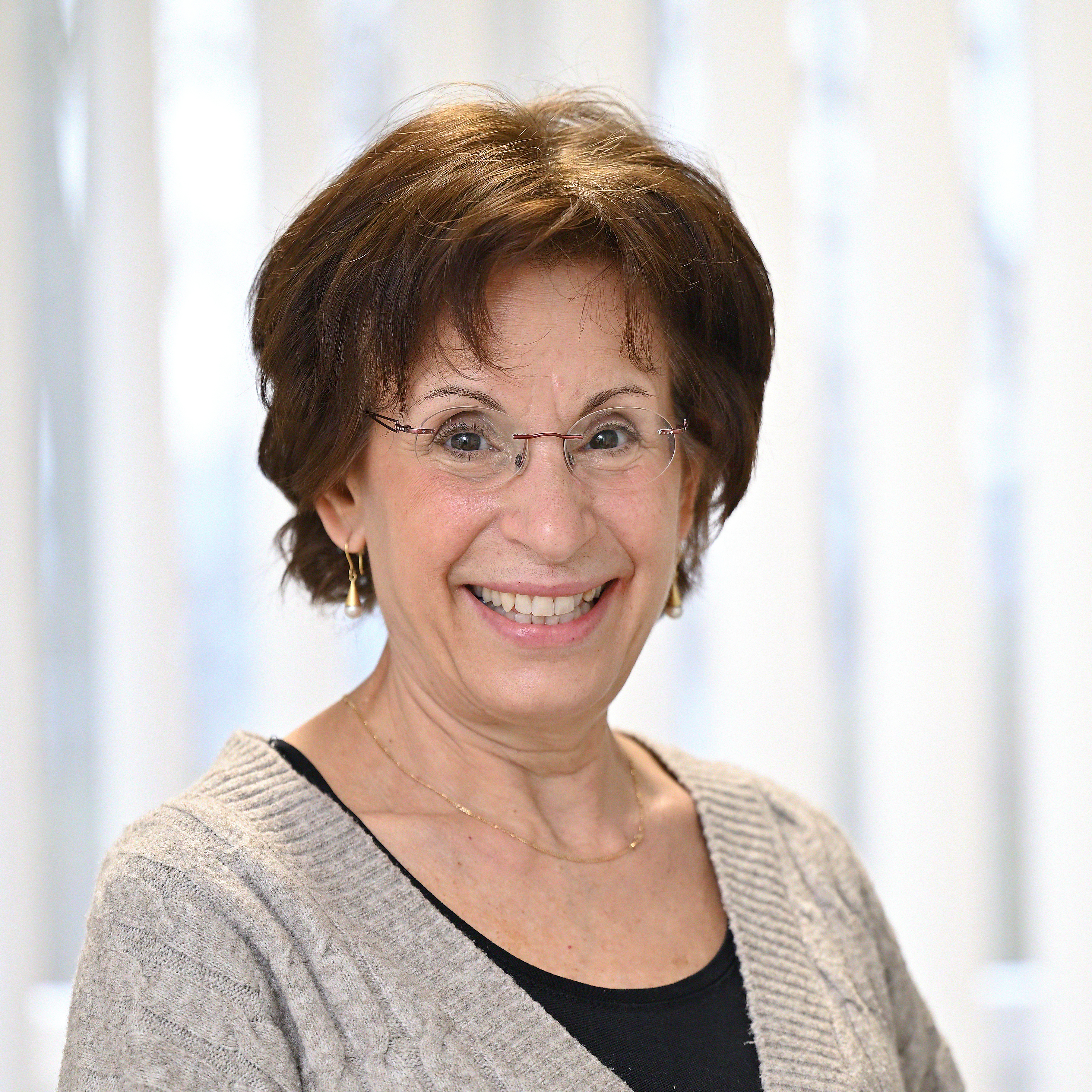 Frau Janice Hill