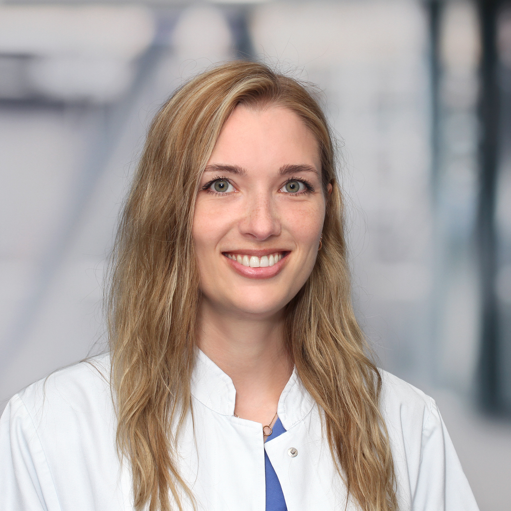 Dr. med. Jessica Knoppik
