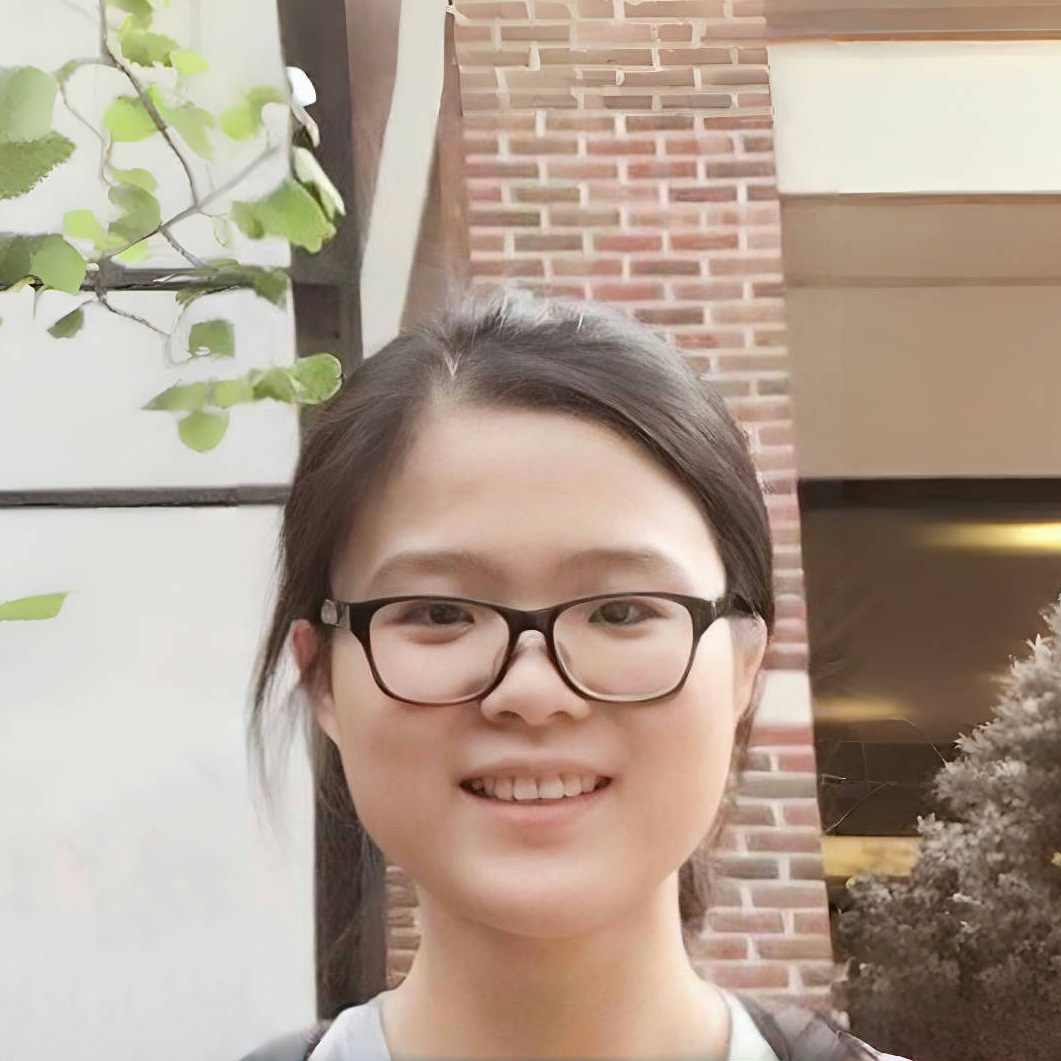 Frau Jianing Zhang