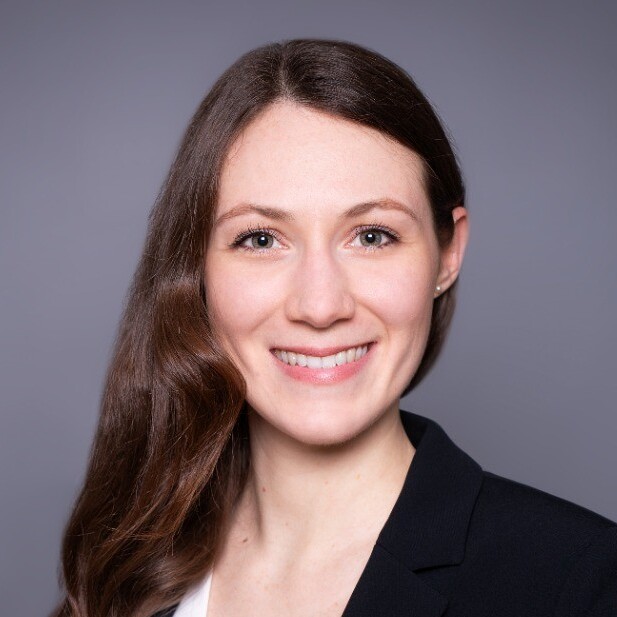 Frau Joana Schroth